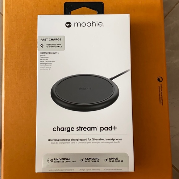 Universal Wireless charging pad - Picture 1 of 3